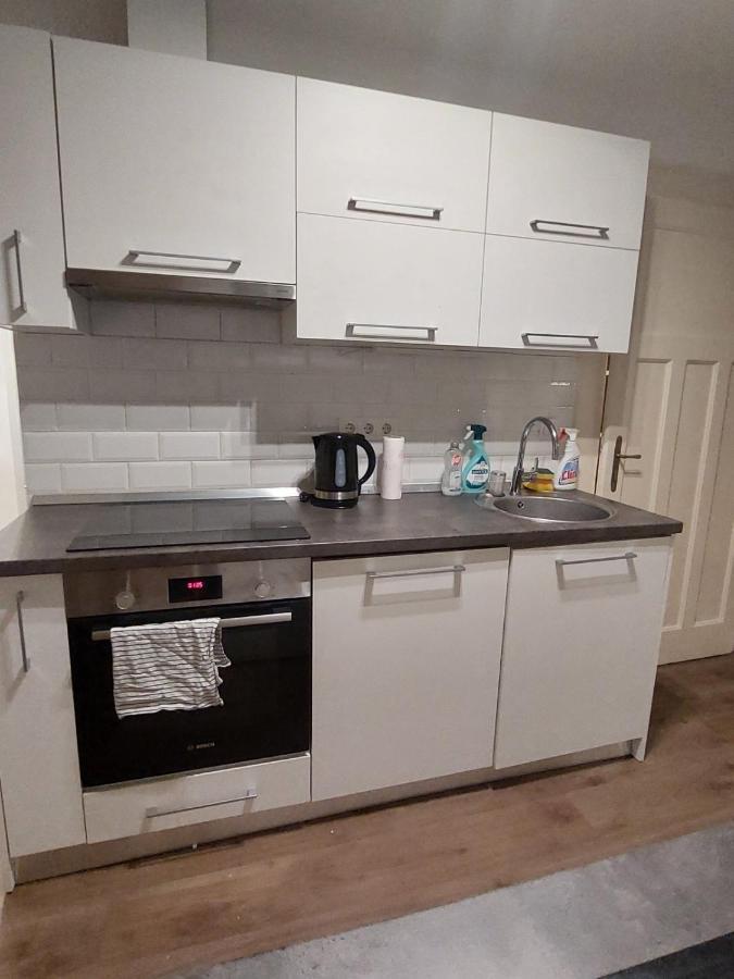 Roland Apartment - Nepliget Budapest Luaran gambar